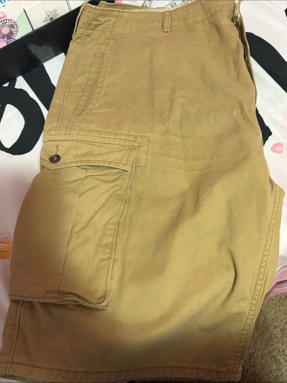 Levi's Tan/Natural Cargo Shorts Sz 42 Great condition